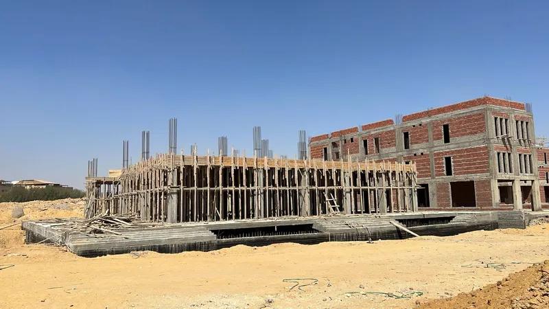 مول للبيع في أكتوبر زايد