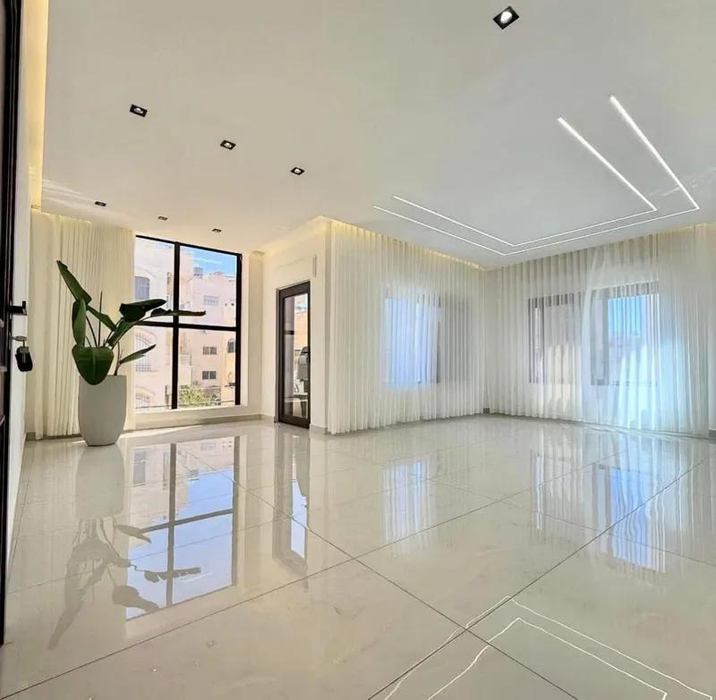 معايا شقة استلام فوري ف العاصمة ( جاهزة للسكن)