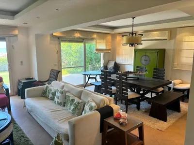 شاليه للبيع في لاسيرينا بالم بيتش