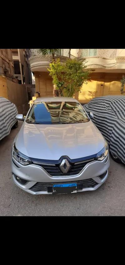 رينو ميجان 2021