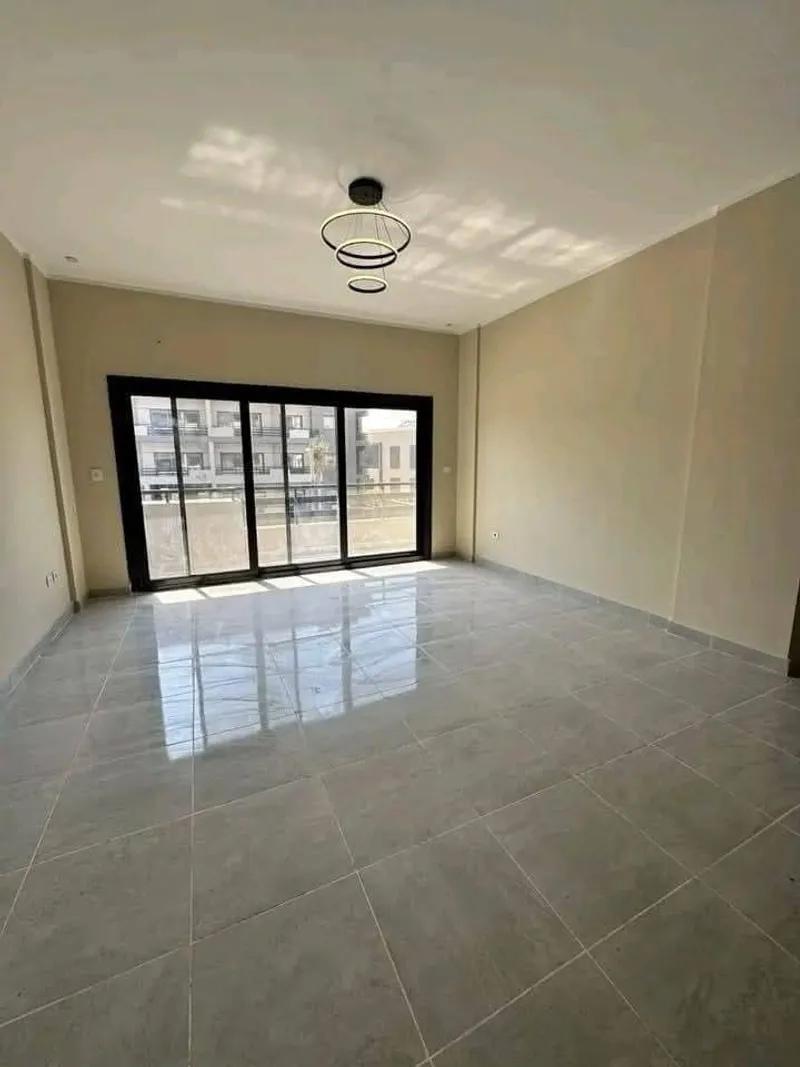 شقة للبيع استلام فوري بالمقدم فقط متشطبة سوبر لوكس