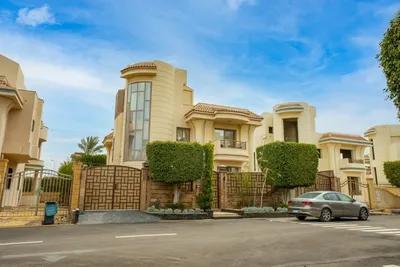 فیلا للبيع في كمبوندات أخرى