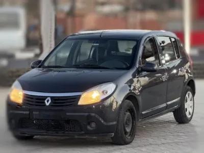 رينو سانديرو 2013