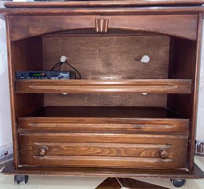 ترابيزة تليفزيون خشب زان اصلي بعجل في 6 أكتوبر, الجيزة - 1,000 EGP