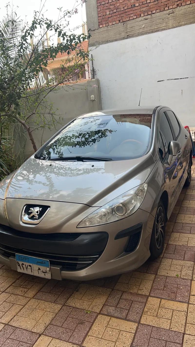 سيارة بيجو ٣٠٨ ٢٠١١