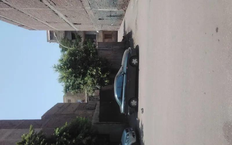 ارض بترخيص بناء بالسيده زينب بجوار جامع طولون