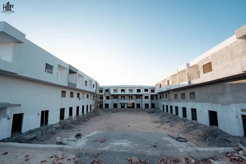 شقه فيو حمام سباحه مساحتها 71 متر مربع فيو حمام سباحه