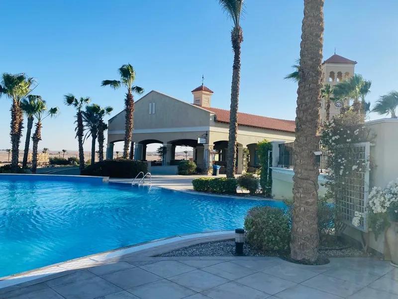 شقه فيو حمام سباحه مساحتها 89 متر مربع في سهل حشيش