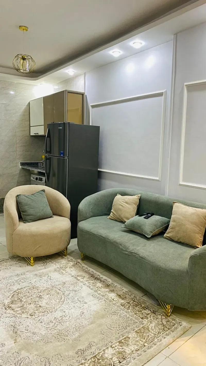 ستديو غرفة وصالة مكيفة مودرن بمدخل خاص