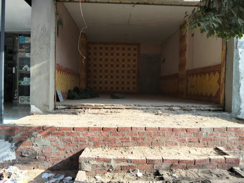 محل للايجار موقع مميز جدآ في القناطر الخيريه شارع المحلج بنك