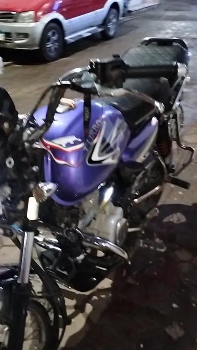 باجاج بوكسر بى ام 150 2023