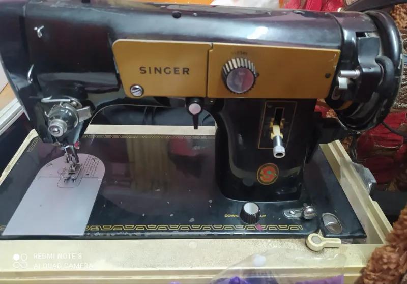 مكنة خياطة سنجر