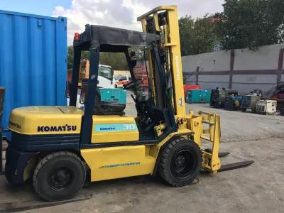 كلارك كوماتسو 3طن