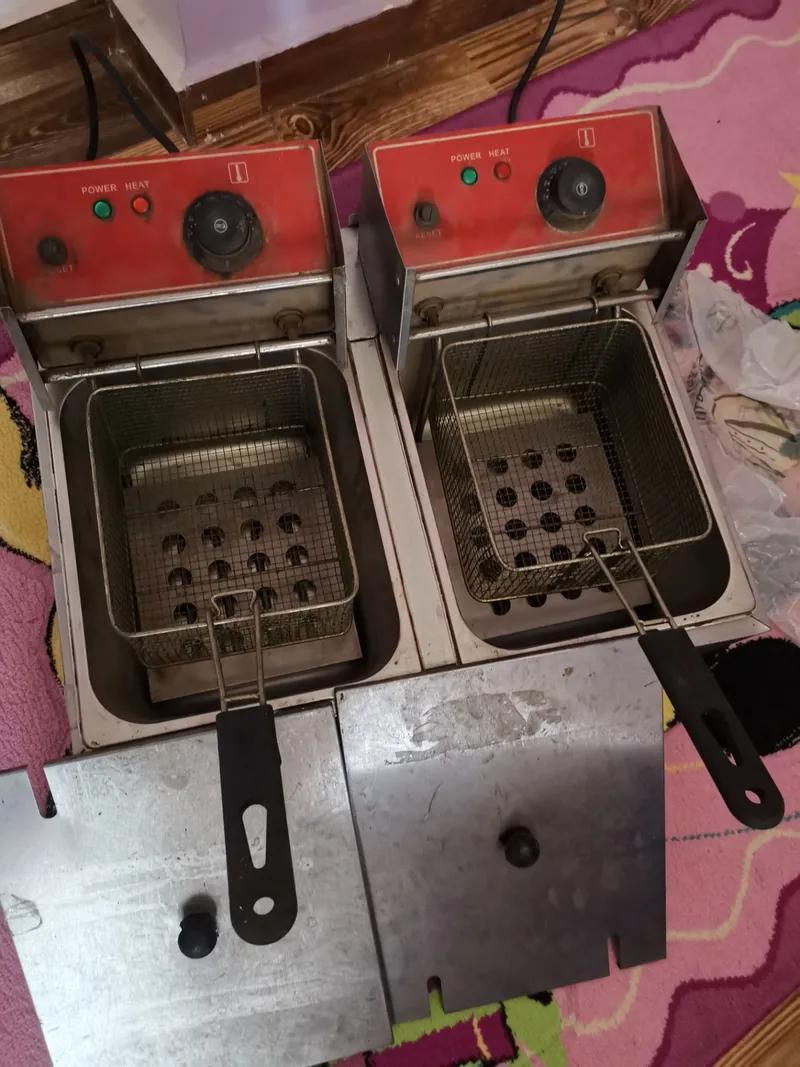 عده مطعم فول وفلافل كشري للبيع