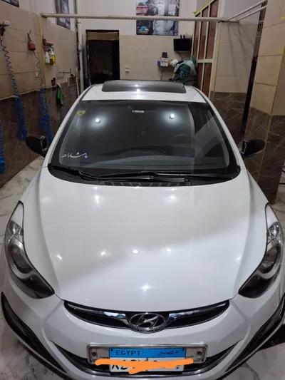 هيونداي افانتي 2012