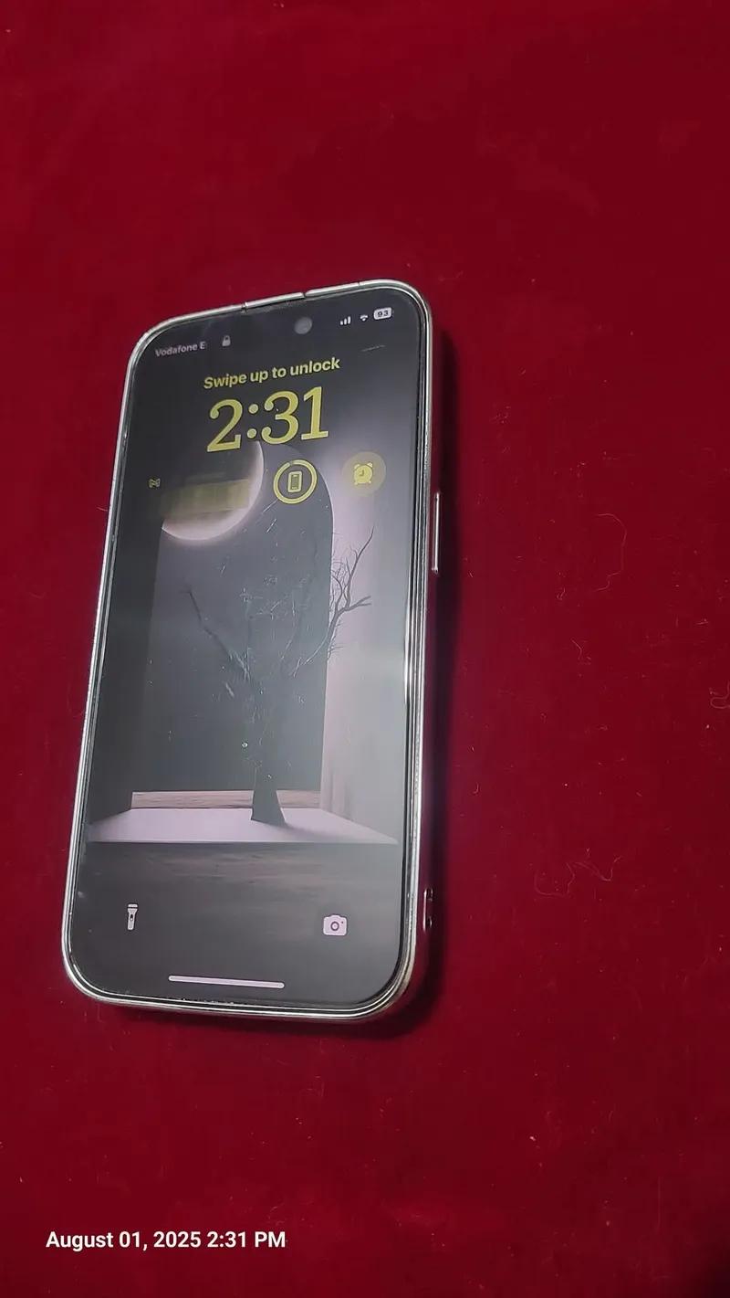 أيفون ١٥ برو ٢٥٦ وبطارية ٩٠٪ بدون خربوش واحد