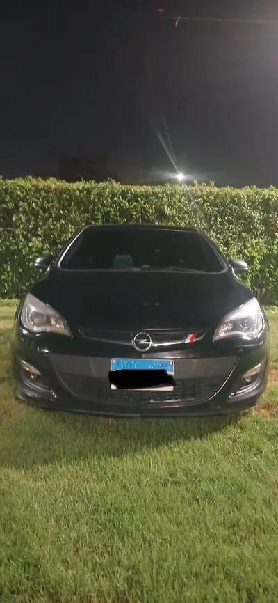 اوبل استرا 2017