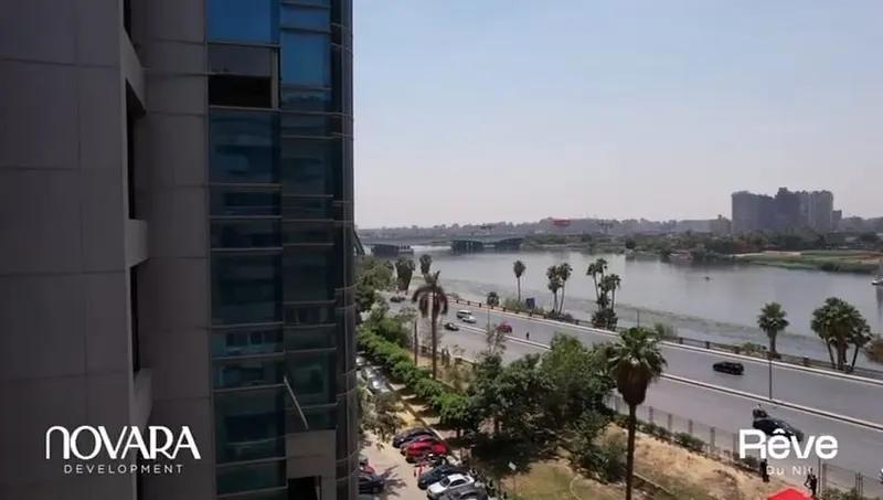 فرصة استثمار بعائد سنوي 3000000 شقة فندقيه للبيع دايركت علي النيل