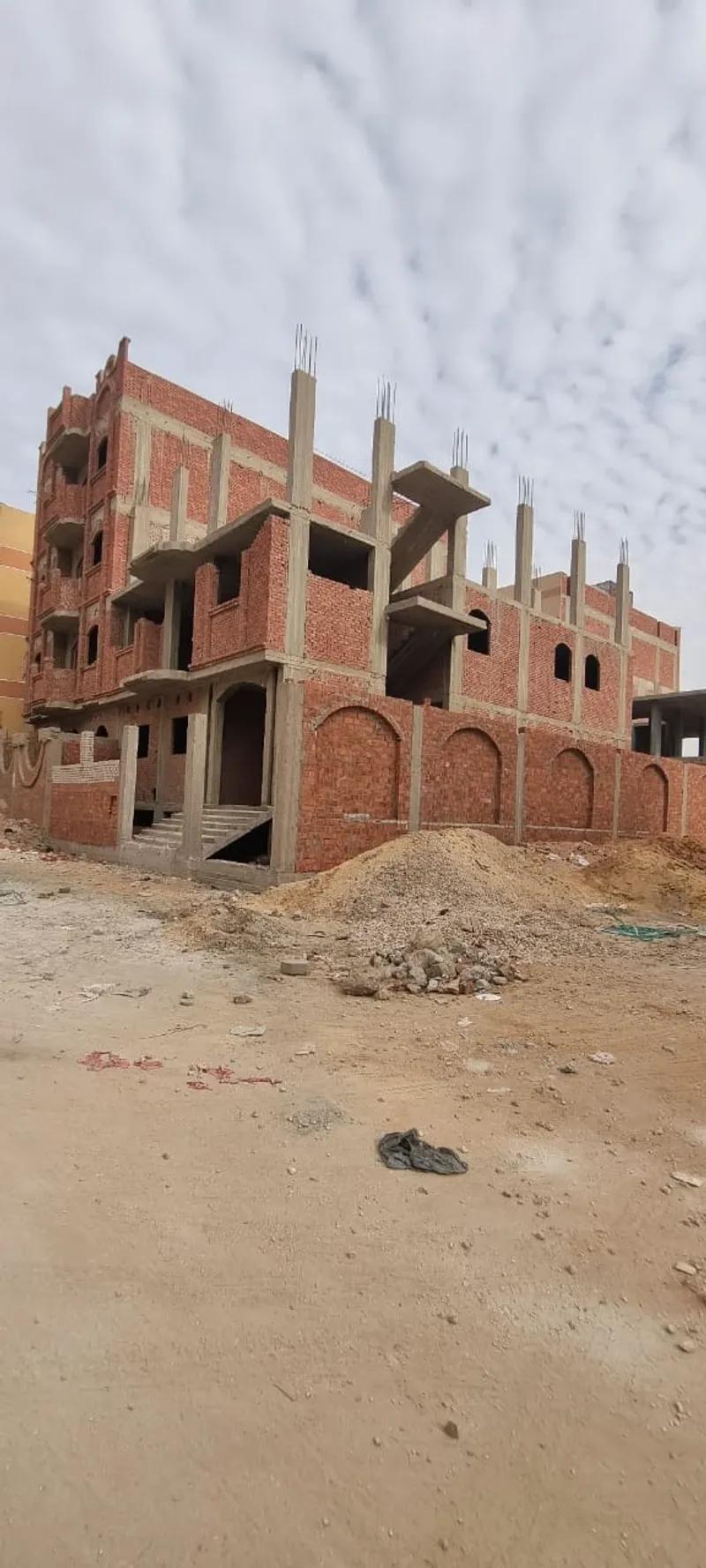 بيت في الحي11 مجاورة 80