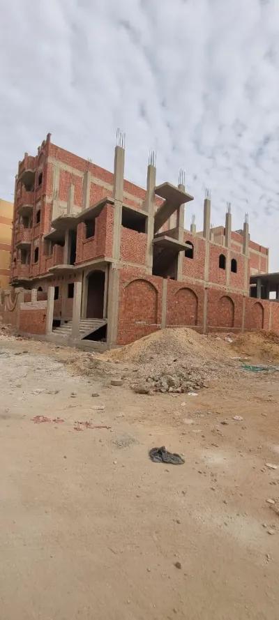 عمارة سكنية للبيع في العاشر من رمضان