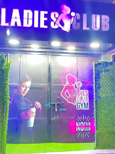 جيم سيدات في الأميرية, القاهرة - 140,000 EGP