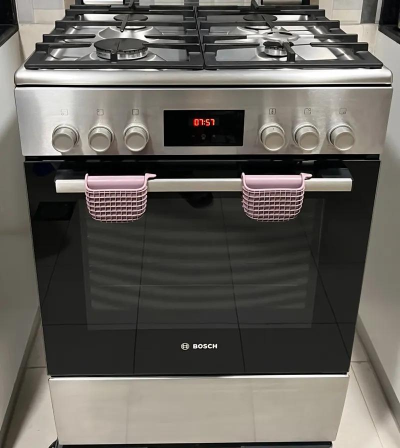 بوتاجاز بوش ٤شعله غاز والفرن كهرباه مستورد من الإمارات