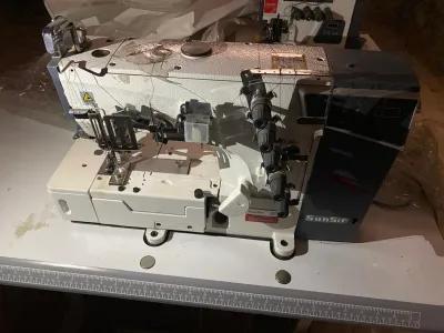 ماكينه اورليه نص كمبيوتر v1السعر ٢٣الف في مناطق اخرى في القاهرة, القاهرة - 23,000 EGP