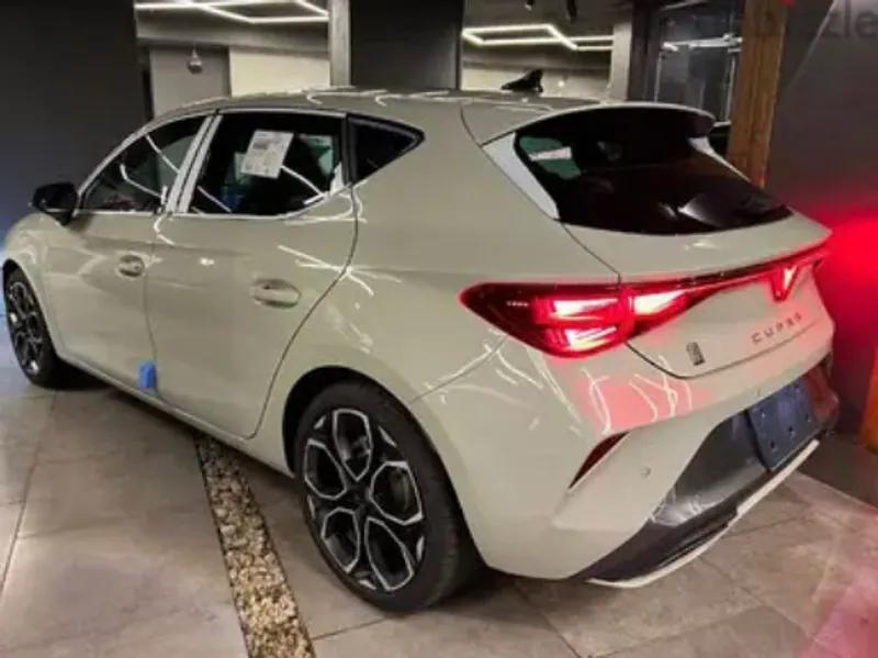 Cupra Leon موديل 2025