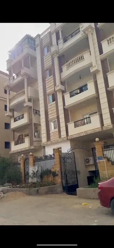 بنتهاوس للبيع في كمبوند اللوتس