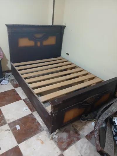 للبيع سرير متين ٢٠٥ سم * ١٥٨ سم في 6 أكتوبر, الجيزة - 8,000 EGP