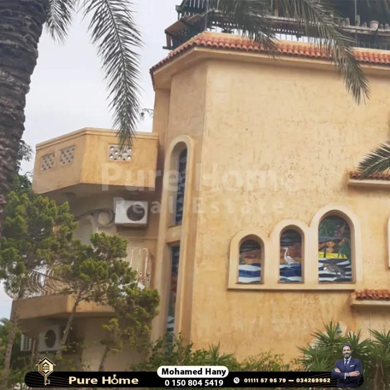 فيلا للايجار المفروش – برج العرب – كومباوند الواحة الخضراء