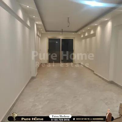 شقة للايجار- سموحه الجديده ( كومبوند مميز )