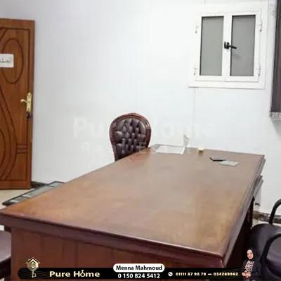 مقر إدارى مفروش للايجار – لوران – شارع ابو قير مباشرة