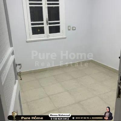 شقة للبيع في محرّم بيك