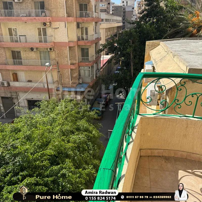 شقة للايجار – ستانلي – خطوات من البحر