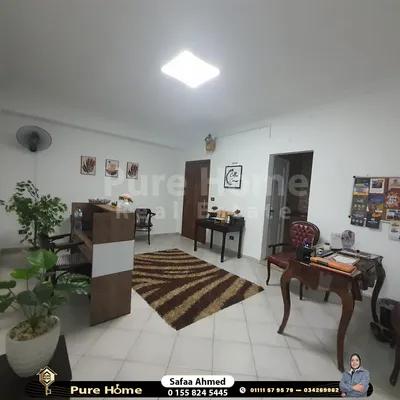 فرصة للاستثمار مقر اداري للبيع