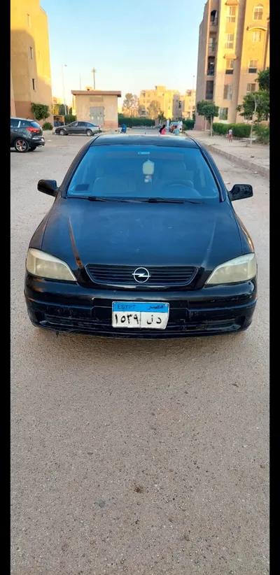 اوبل استرا 2001