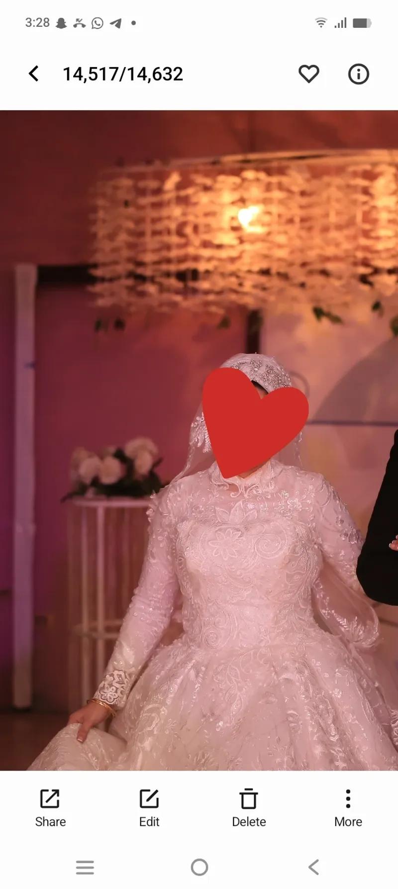 فستان اتلبس مرة واحدة بالطرحة