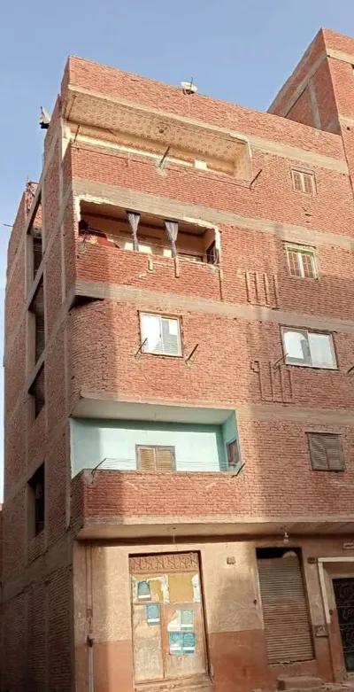 عمارة سكنية للبيع في الخانكة