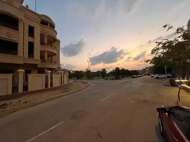 فيلا كالقصر للبيع بالتجمع الخامس