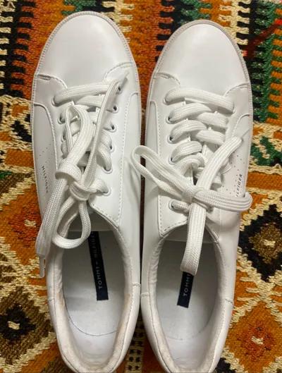 شوز ابيض تومي هالفجر في طنطا, الغربية - 5,000 EGP