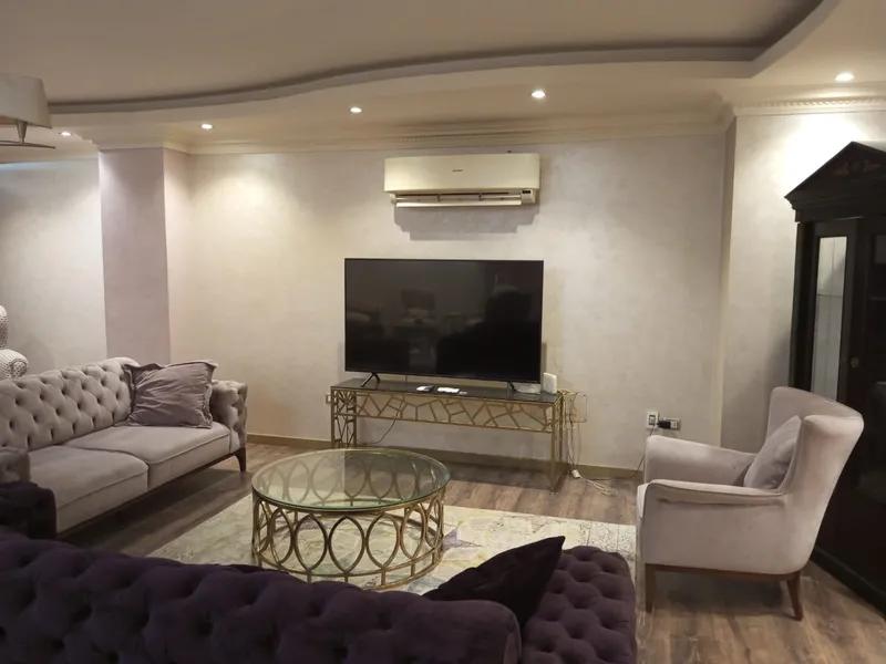 شقه للبيع بمدينه نصر