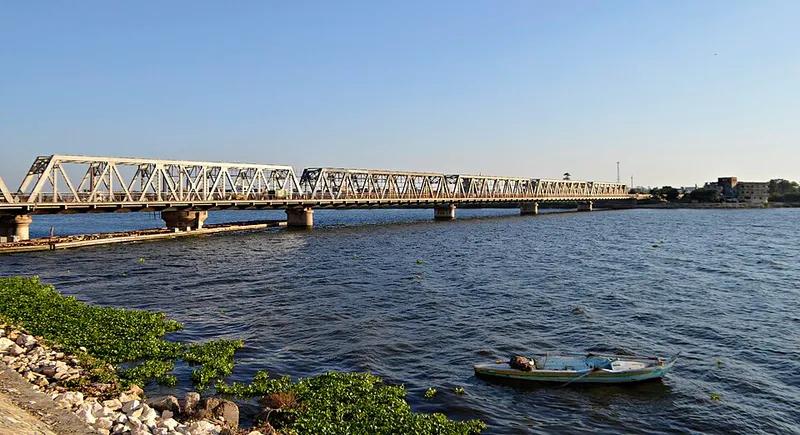 منزل على النيل مباشرة.