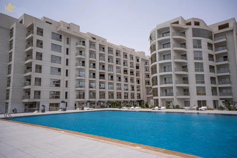 شقة 127م² غرفتين وصالة بإطلالة مباشرة على البحر سكانديك