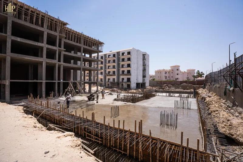 شقة 69م² أوضة وصالة بإطلالة على البحر وحمام السباحة