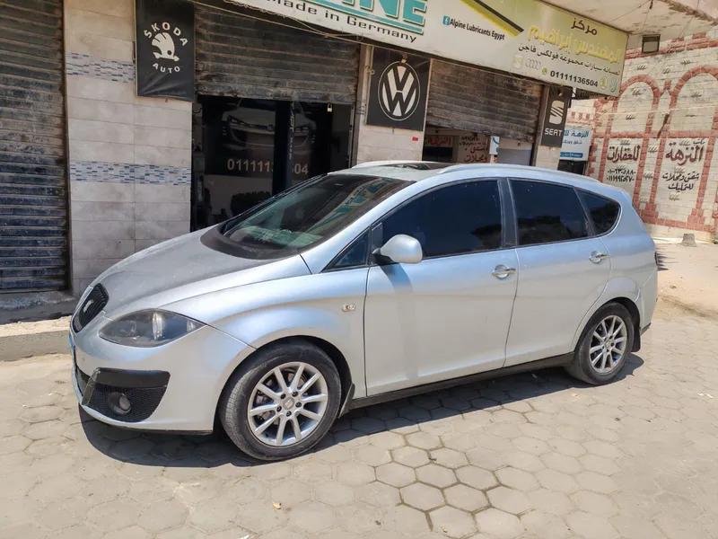 سيات التيا 2011 للبيع