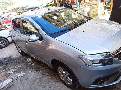 رينو سانديرو 2022