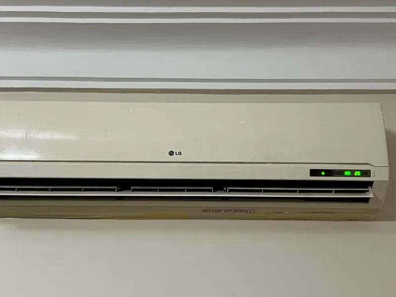 تكيف LG قدرع ٢,٢٥ حصان بارد ساخن بلازما