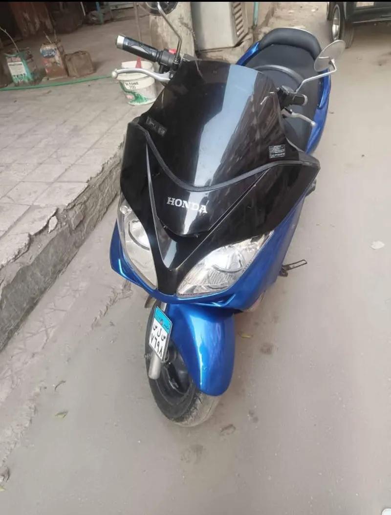 اسكوتر هوندا فورزا