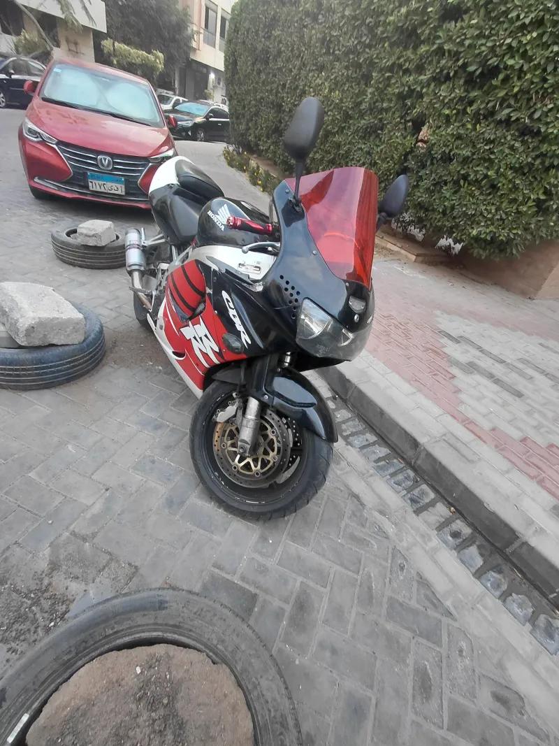 Honda CBR 1999 919